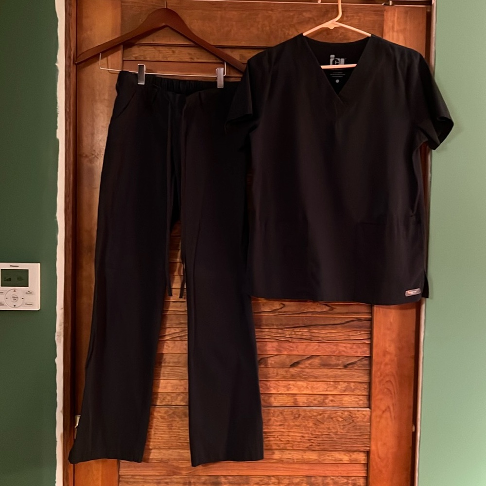 Barco Black Scrub Set